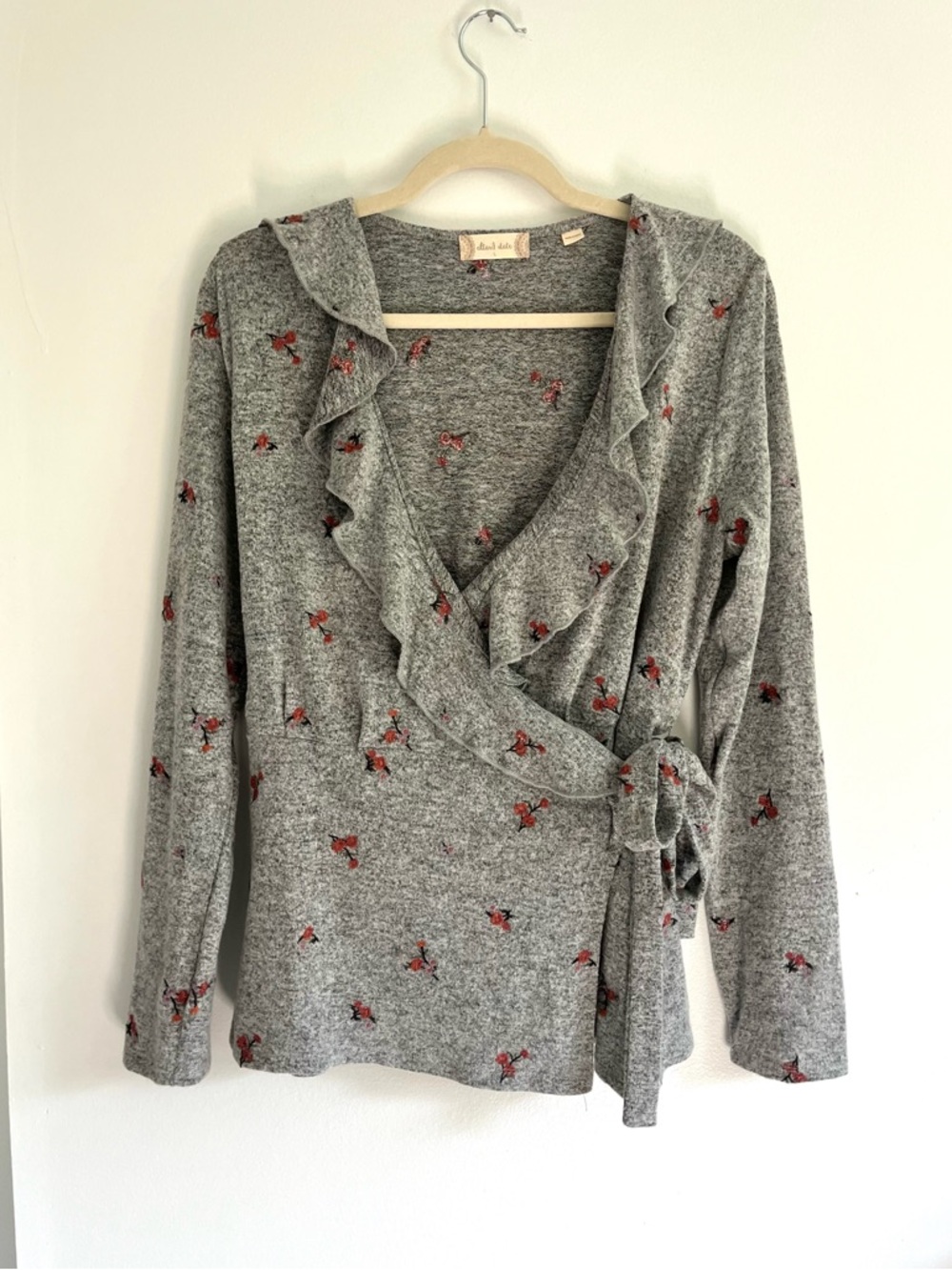 Altar'd State Heather Grey Embroidered Floral Wrap Sweater Cardigan Size Large